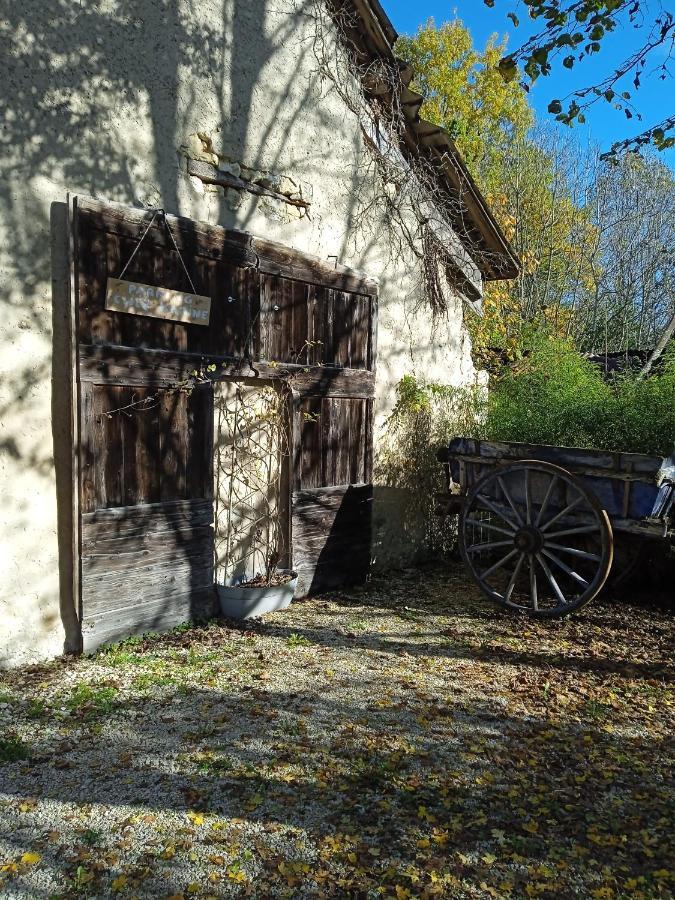 Chez Karine Bed & Breakfast Ceyzerieu Exterior foto