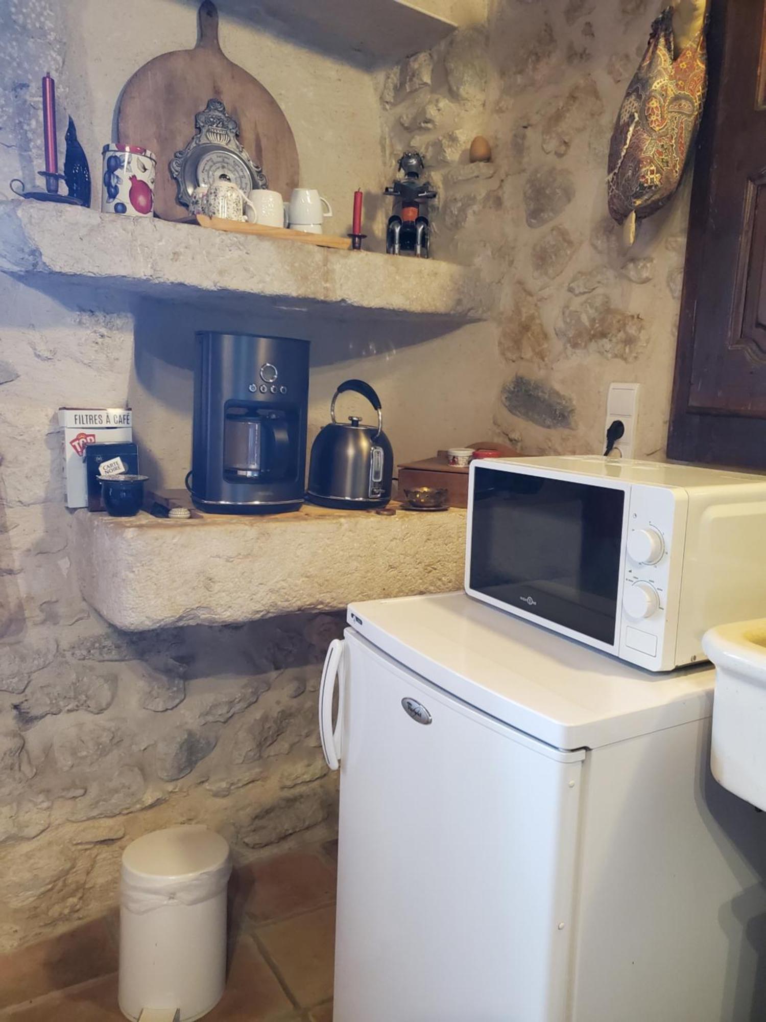 Chez Karine Bed & Breakfast Ceyzerieu Exterior foto